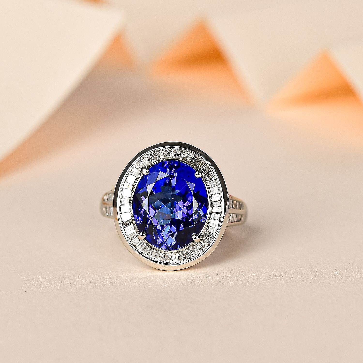 RHAPSODY - 950 Platinum AAAA Intense Vivid Tanzanite & Diamond (VS-EF) Ring 5.52 Ct, Platinum Wt 8.65 GM