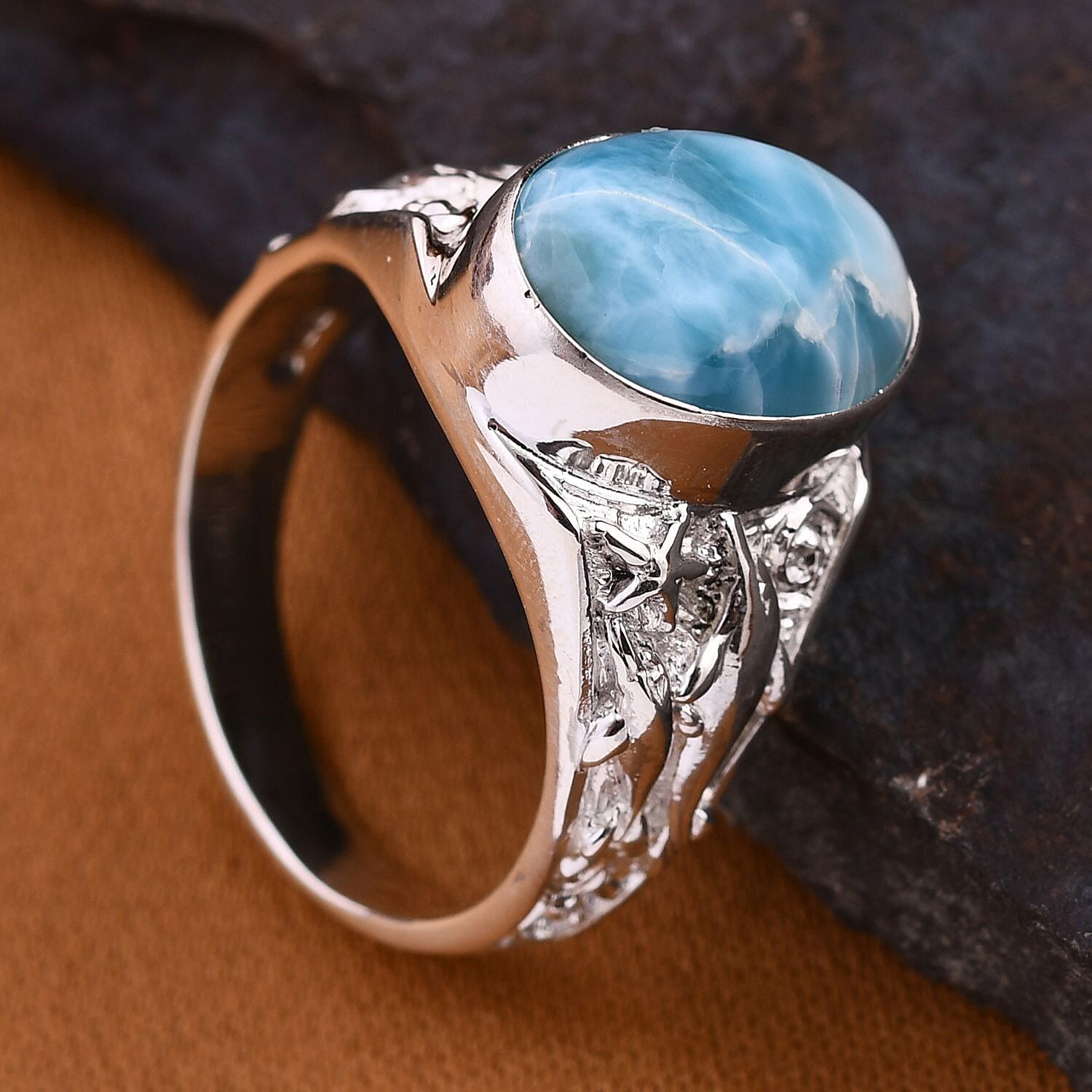 Artisan Crafted Larimar Dolphin Solitaire Ring in Sterling Silver 6.67 Ct, Silver Wt. 5.36 Gms