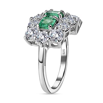 https://tjcuk.sirv.com/Products/77/5/7750651/Premium-Emerald-Moissanite-Main-Stone-With-Side-Stone-Ring-in-Platinum_7750651_3.jpg?w=342&h=342