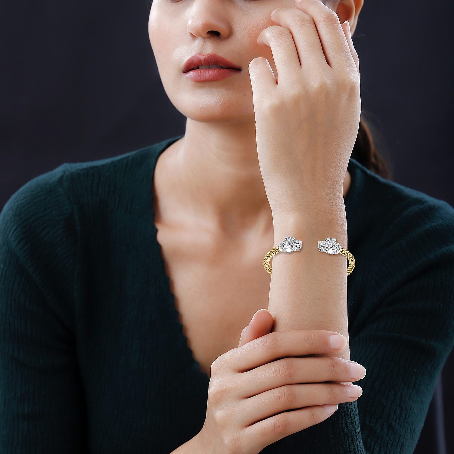 Red Cubic Zirconia , Cubic Zirconia Bangle Sterling Silver 0.23 ct, Silver Wt. 11.53 Gms 0.227 Ct.