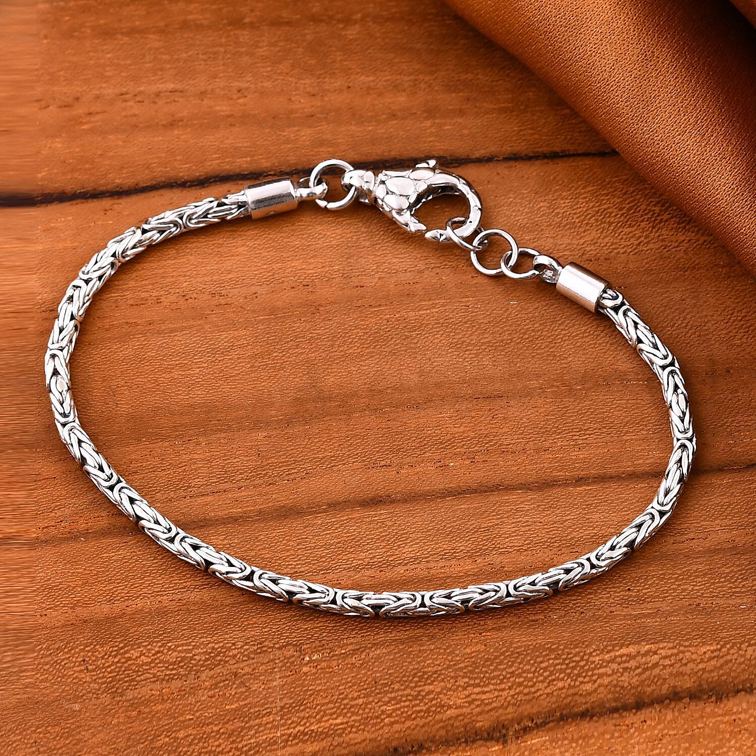 Royal Bali Collection Borobudur Platinum Overlay Sterling Silver Bracelet (Size