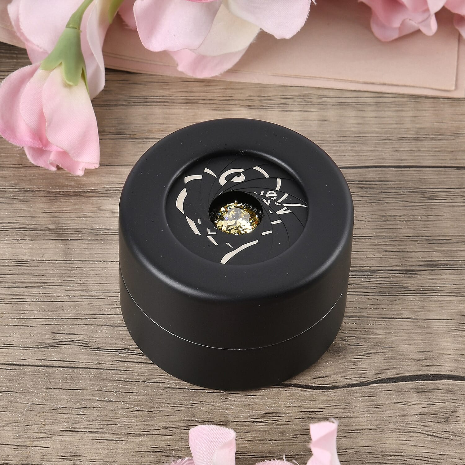 Swirl Ring Box (Size 6x6x4 cm) - Black & Black