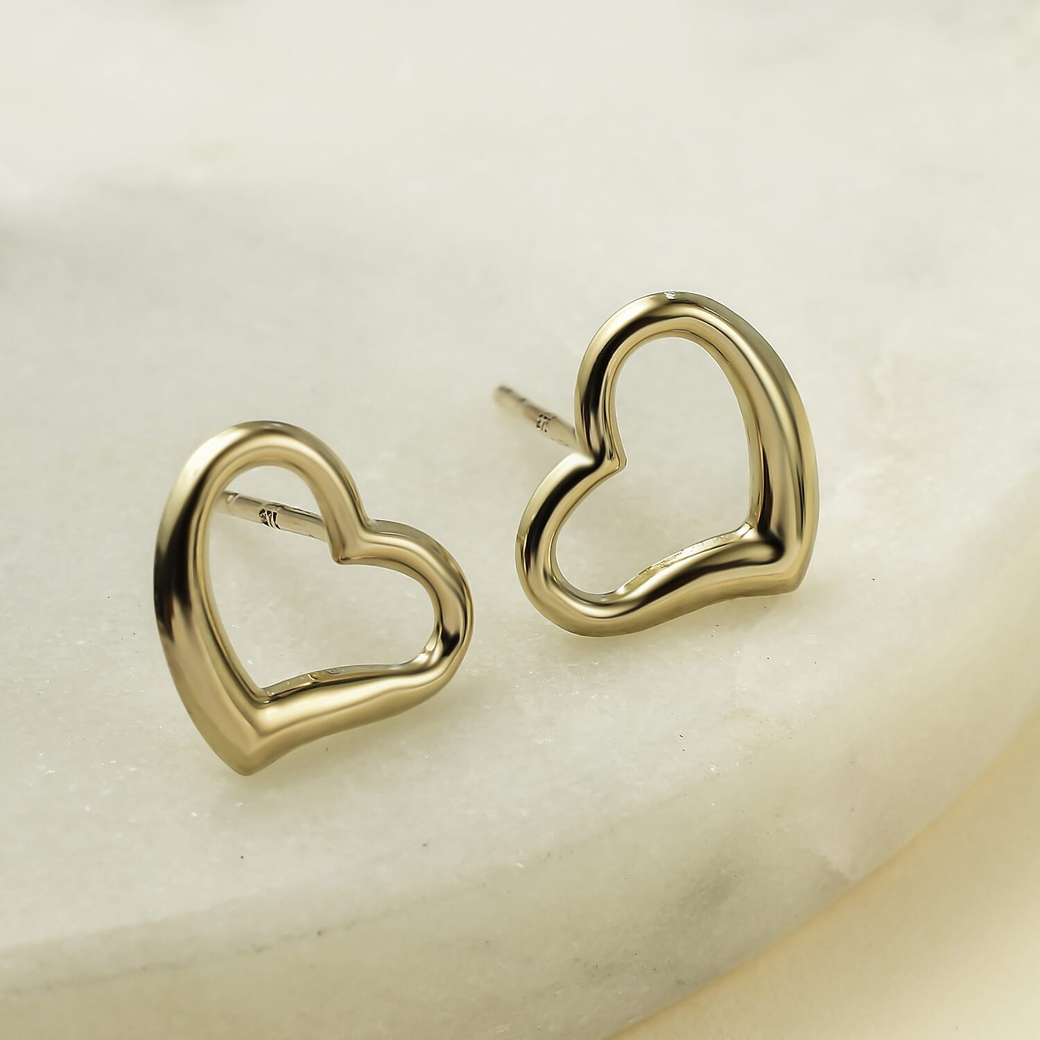 Hatton Garden Close Out- 9K Yellow Gold Heart Earrings