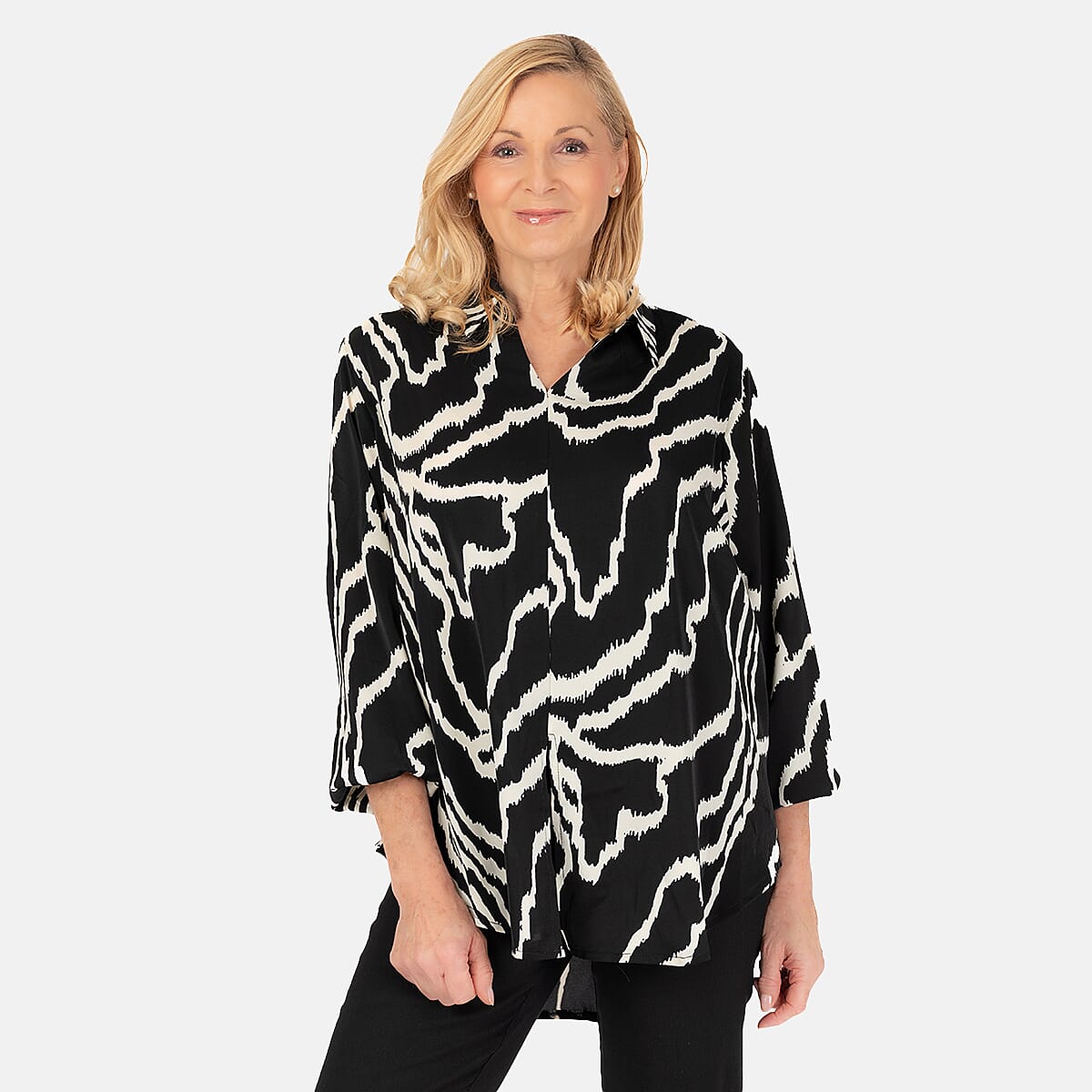 Nova of London Abstract Line Grandad Collar Tie Shirt (Size ML) - Black