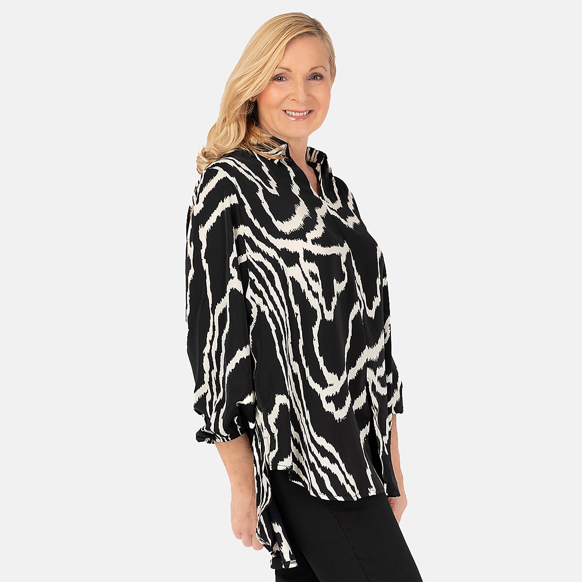 Nova of London Abstract Line Grandad Collar Tie Shirt (Size ML) - Black