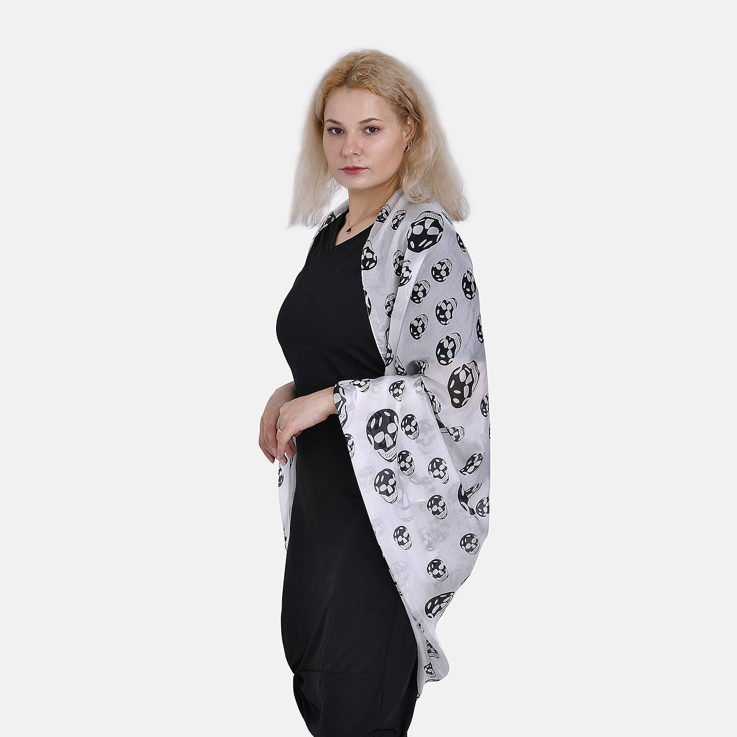 LA MAREY Skull Design 100% Mulberry Silk Scarf (Size 180x110cm) - Black & White