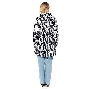 https://tjcuk.sirv.com/Products/77/5/7757850/EMMA-Zebra-Pattern-Raincoat-Size-XXL-Black-White_7757850_4.jpg?w=342&h=342