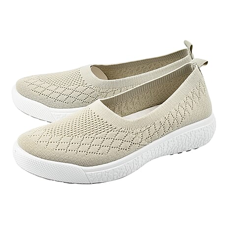 Elasticated Lytham Slip On Ballerina Pump (Size 6) - Beige