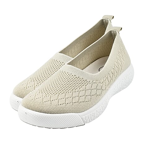 Elasticated Lytham Slip On Ballerina Pump (Size 6) - Beige