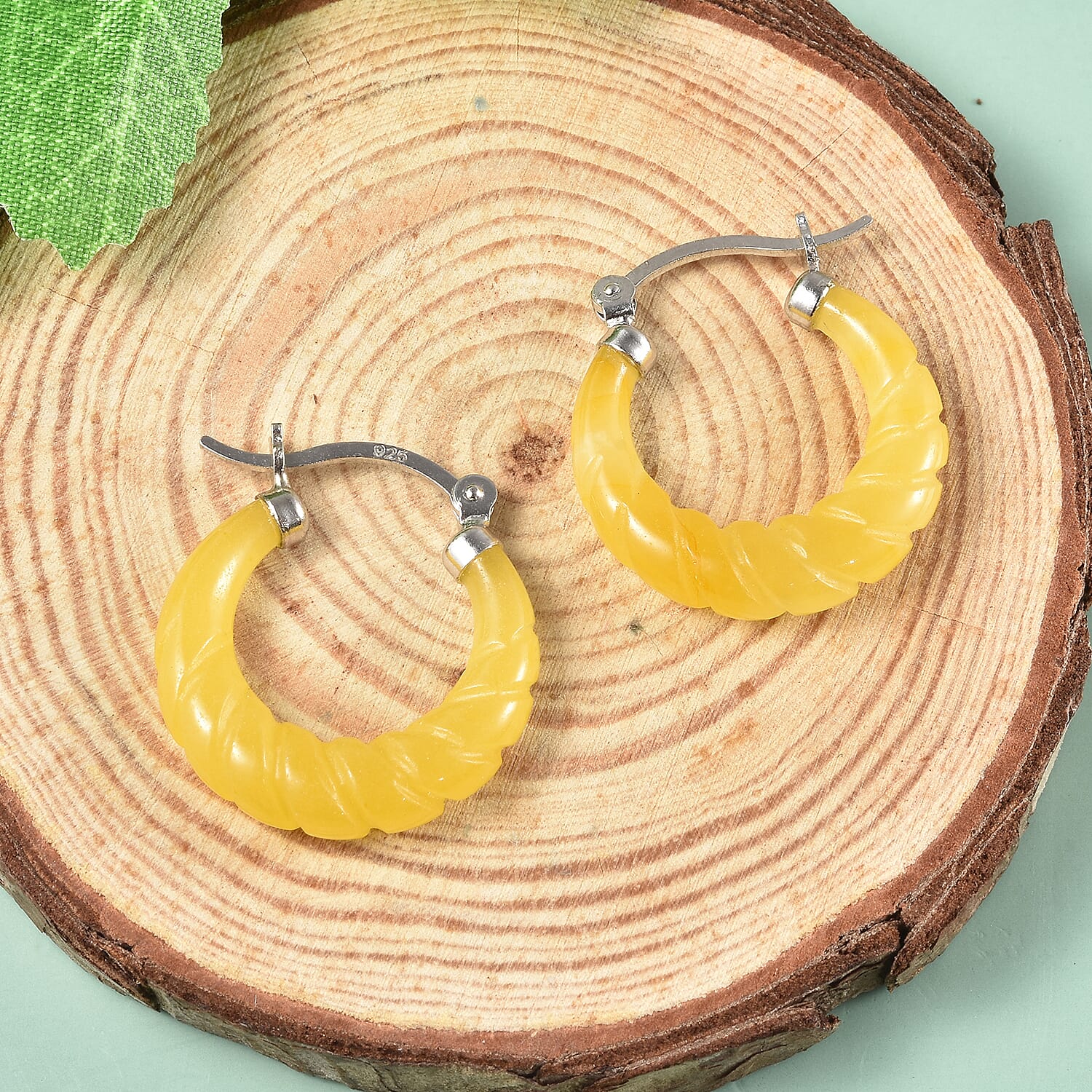 Honey Jade Hoop Earrings in Rhodium Overlay Sterling Silver 17.00 Ct