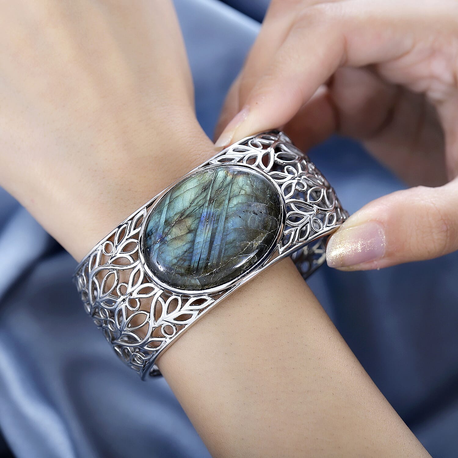 Designer Close Out- 78 Ct Large Labradorite (40 X 30mm) Cuff Bangle Size (7.5)