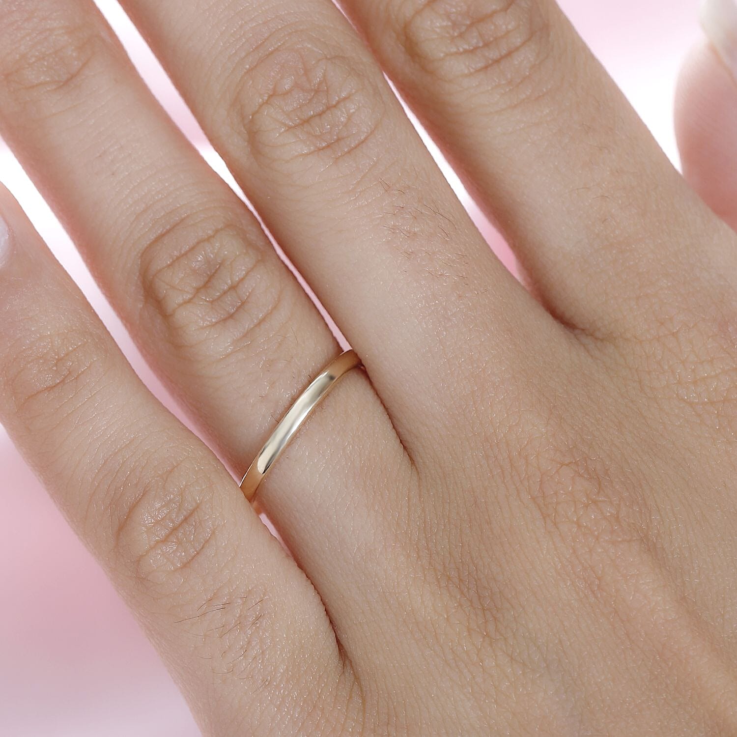 9K Yellow Gold  Band Ring,  Gold Wt. 1.26 Gms