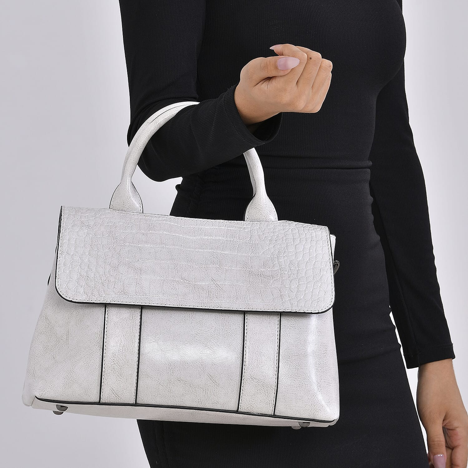 Sumptuous Quality 100% Genuine Exquisite Leather Croc Embossed Crossbody Bag with 2 Long Shoulder Strap - White