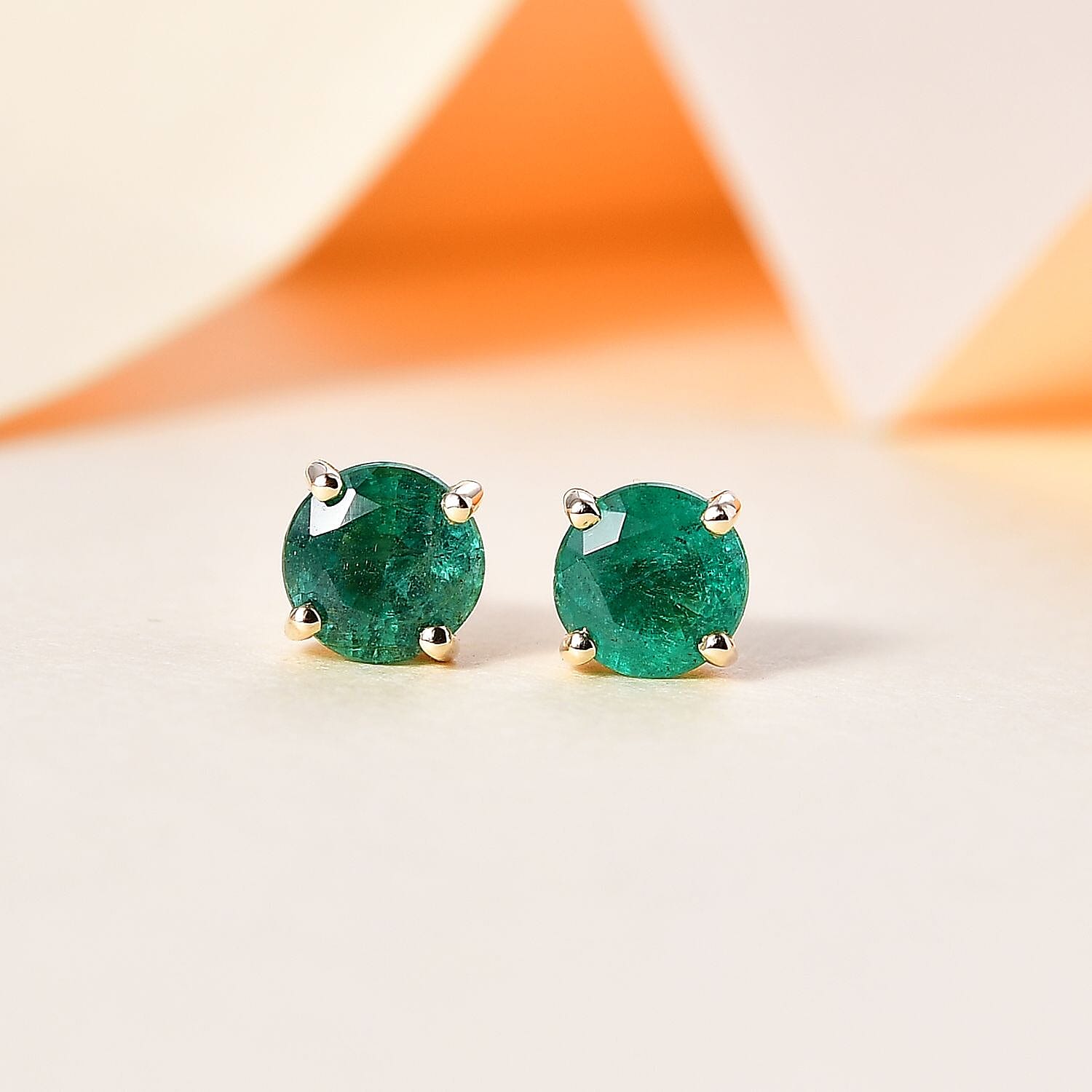 9K Yellow Gold AAA Gemfields Emerald Studds