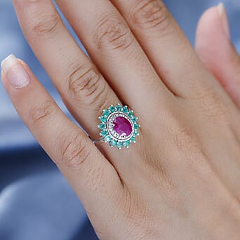 https://tjcuk.sirv.com/Products/77/6/7767740/John-Saul-Ruby-Moissanite-Zambian-Emerald-Main-Stone-With-Side-Stone-R_7767740_2.jpg?w=342&h=342