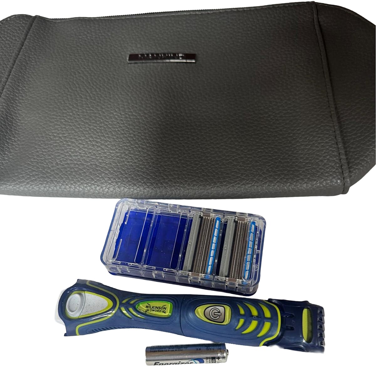 3 Piece Set - The Wilkinson Hydro 5 Razor with Batteries, 2X Refill Blades & a Toiletry Bag