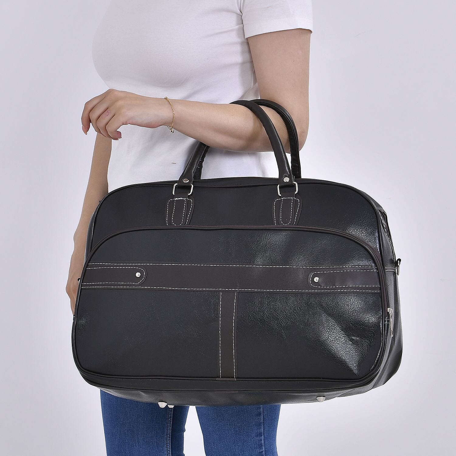 Leatherette Travel Bag with Shoulder Strap (Size 52x33x20 cm) - Black