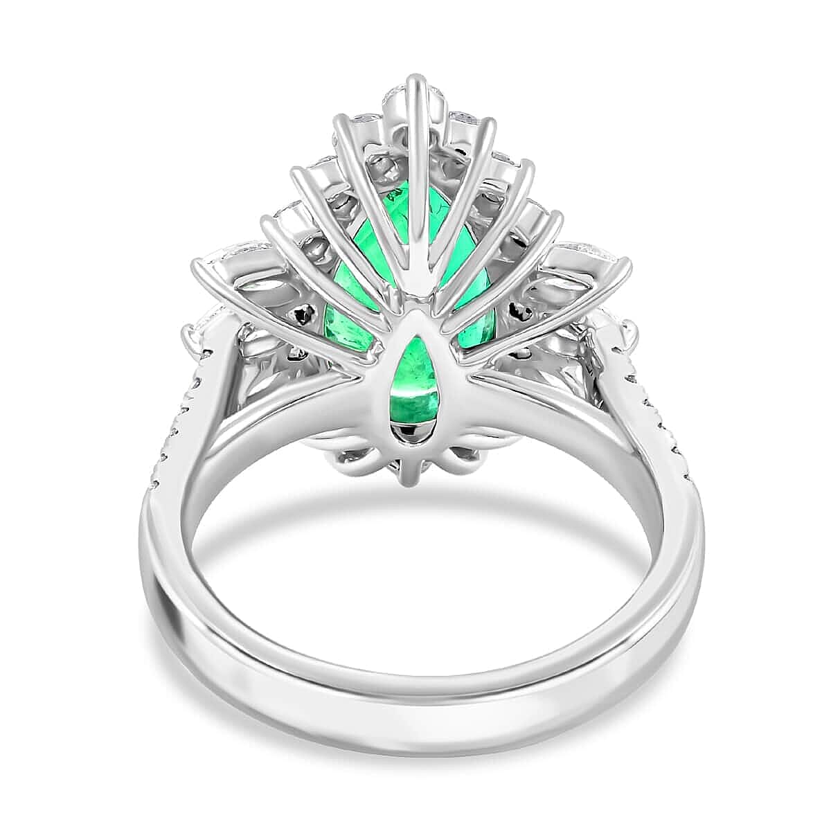 950 Platinum  AAAA  Zambian Emerald   White Diamond  VS Ring 5.26 ct,  Platinum Wt. 10.41 Gms  5.260  Ct.