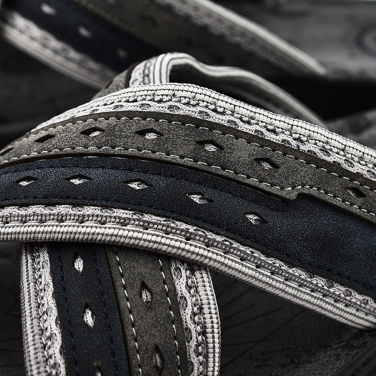 FAVERSHAM Mule Sliders - Black