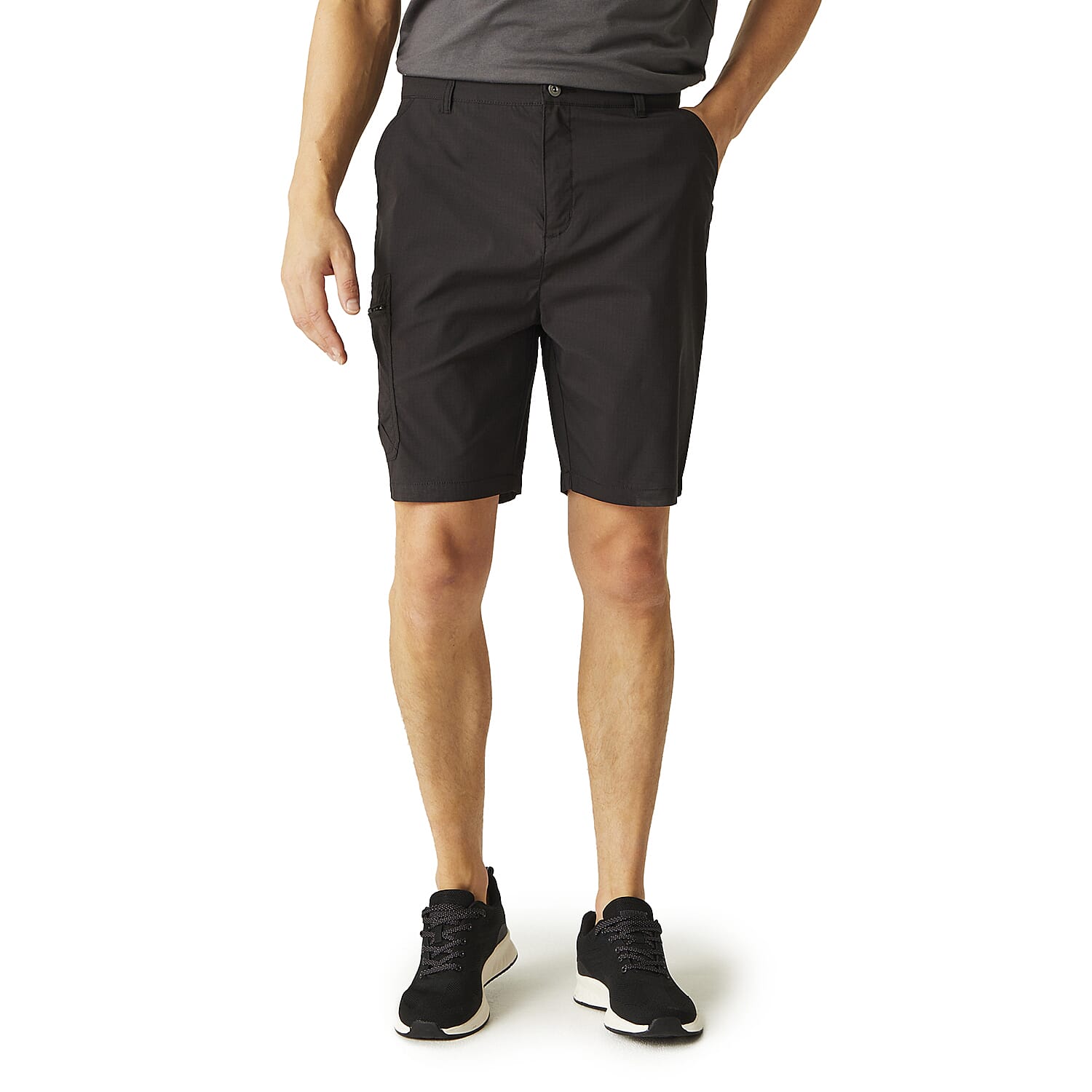 REGATTA Mens Dalry Multi Pocket Shorts (Size 32) - Black