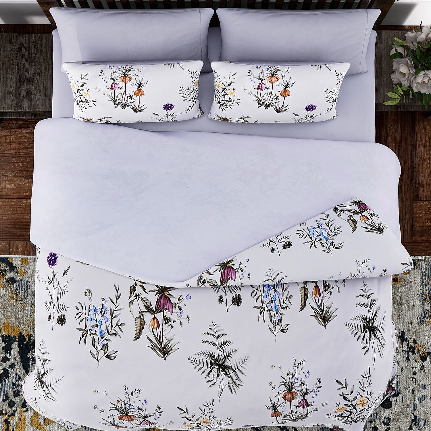 4 Piece Microfiber Leaf Pattern Reversible Duvet Cover Set