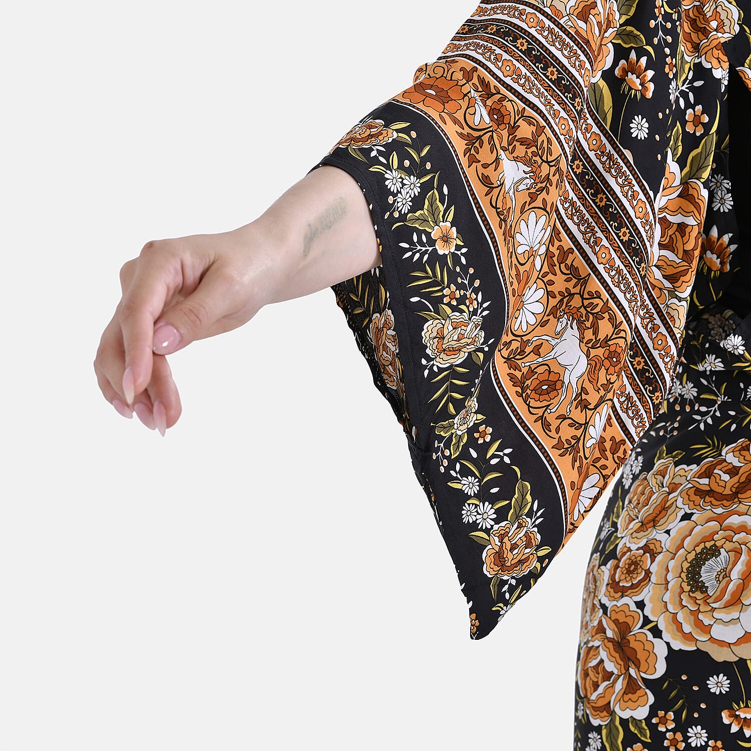 Closeout Deal 100% Viscose Flower Printed Long Kimono (One Size) - Black