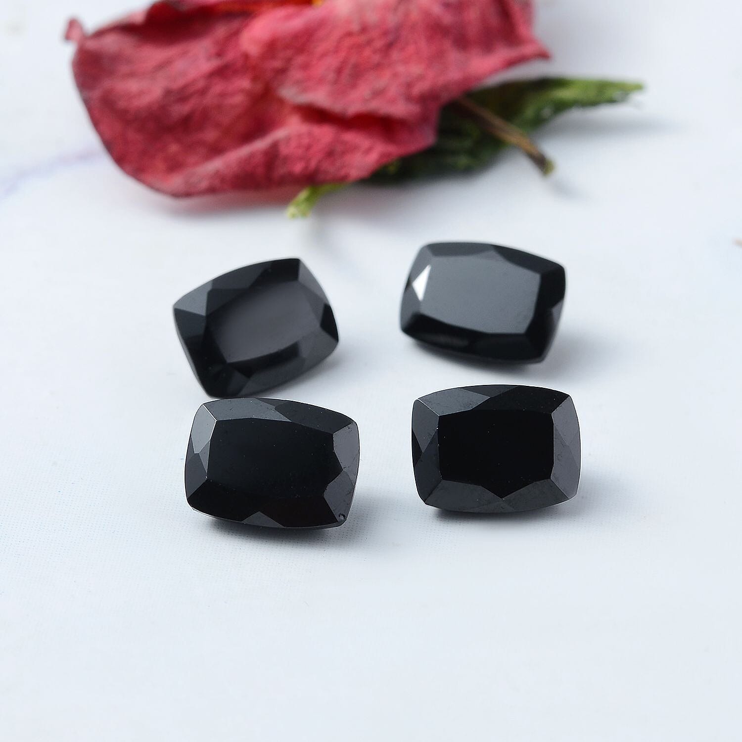 Black Spinel Cushion 8x6 mm
