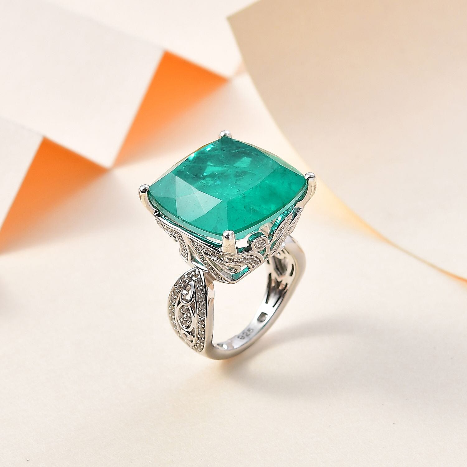Closeout Deal - Emeraldine Quartz & Natural Zircon Ring in Platinum Overlay Sterling Silver 26.10 Ct