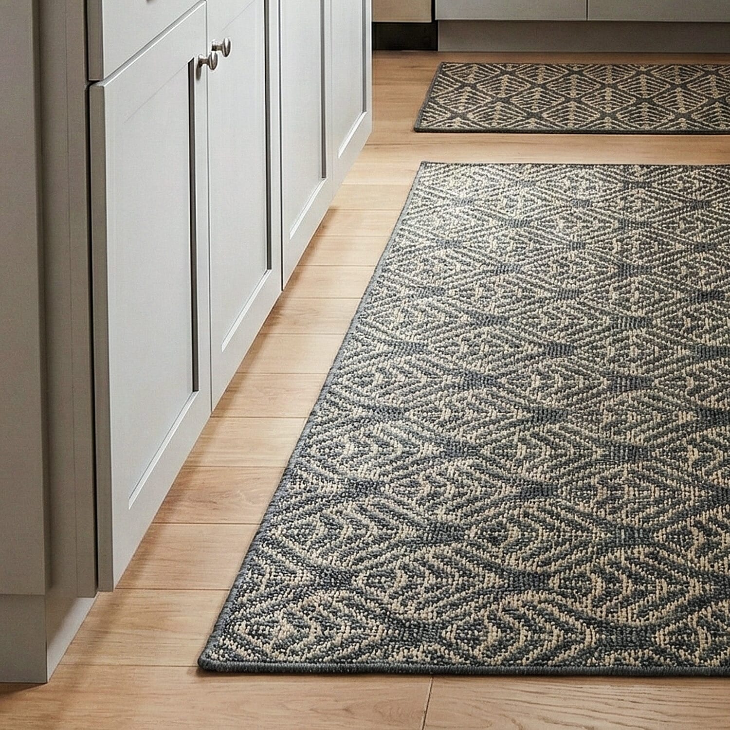 Leaf Pattern Rug - Door Mat (Size 150x50cm) - Grey