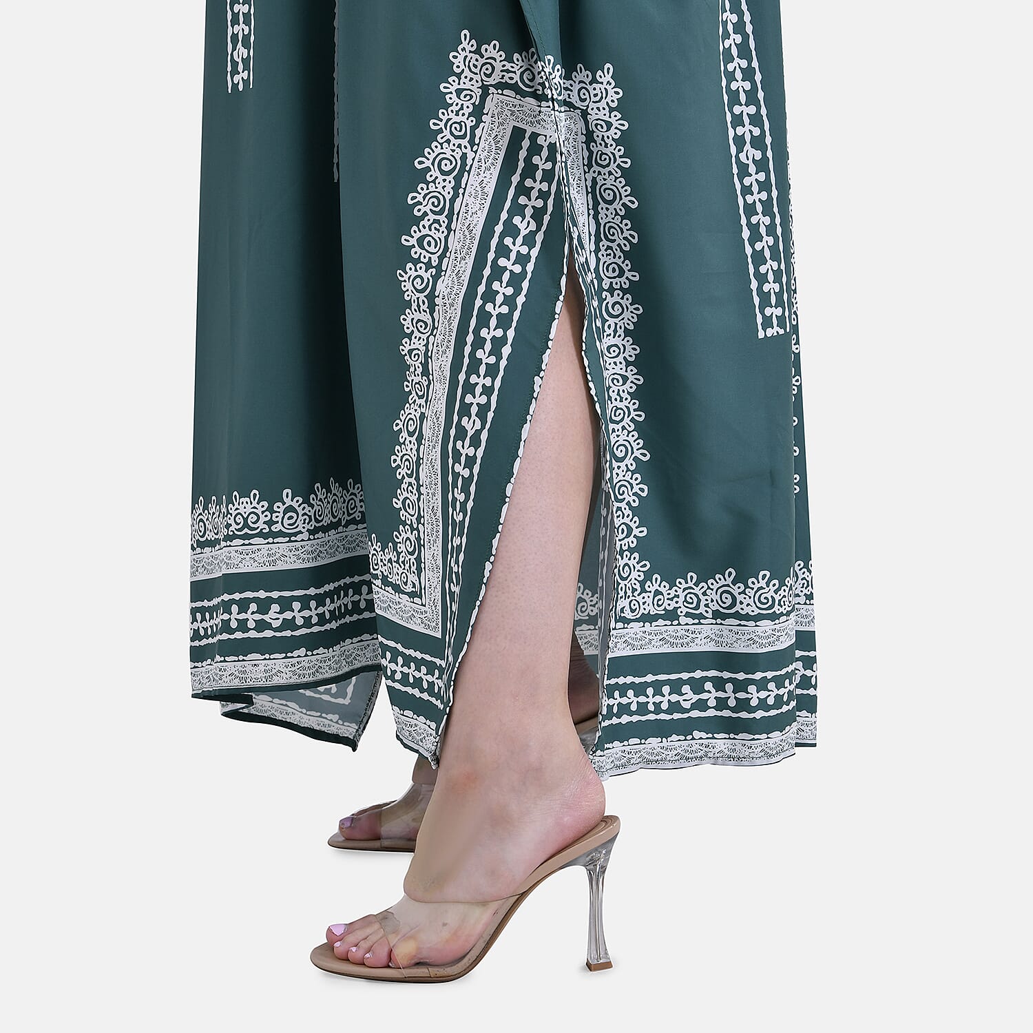 Closeout Deal V-Neck Bat-Sleeve Maxi Dress (One Size) - Green Closeout Deal V-Neck Bat-Sleeve Maxi Dress (One Size) - Green