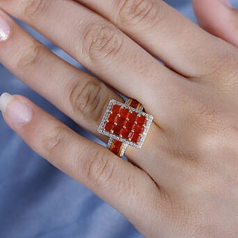 https://tjcuk.sirv.com/Products/77/8/7781904/Fire-Opal-White-Zircon-Main-Stone-With-Side-Stone-Ring-in-18K-YG-Verme_7781904_2.jpg?w=342&h=342