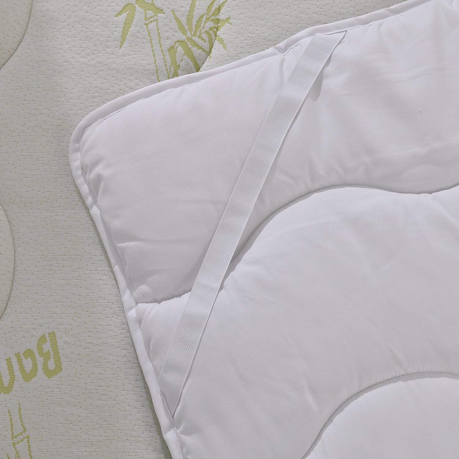 Bamboo-Polyester Soft Touch Mattress Topper Bamboo-Polyester Soft Touch Mattress Topper