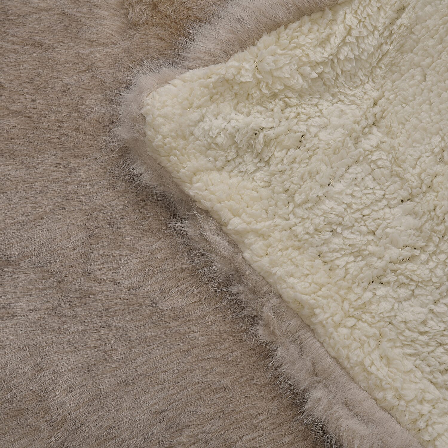 Luxurious Plush Sherpa Blanket 1000Gsm (200x150 cm ) - Grey