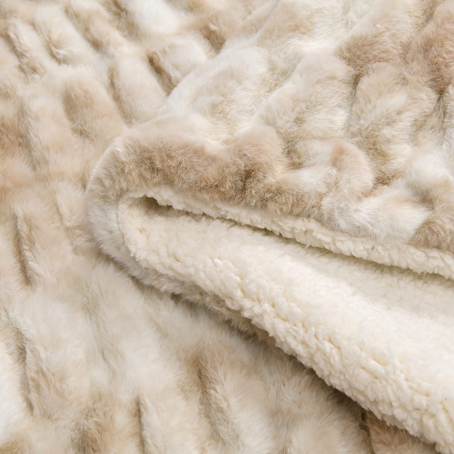 Super Soft Luxurious Faux Fur Blanket 600GSM - Khaki Super Soft Luxurious Faux Fur Blanket 600GSM - Khaki