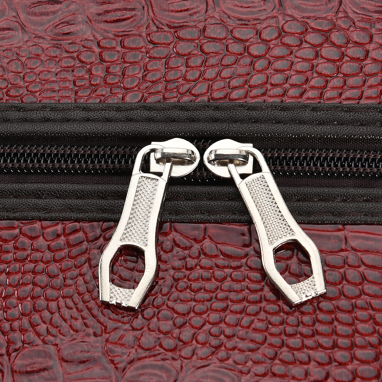 Crocodile Pattern Travel Bag - Red