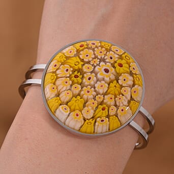 https://tjcuk.sirv.com/Products/77/9/7790859/Yellow-Color-Murano-Glass-Bangle-Pure-White-Stainless-Steel-25-00-ct-2_7790859_1.jpg?w=342&h=342