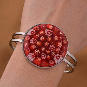 https://tjcuk.sirv.com/Products/77/9/7790865/Red-Color-Murano-Glass-Bangle-Pure-White-Stainless-Steel-25-00-ct-25-0_7790865_1.jpg?w=342&h=342