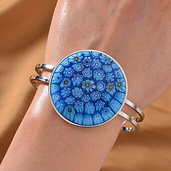 https://tjcuk.sirv.com/Products/77/9/7790896/Blue-Color-Murano-Glass-Bangle-Pure-White-Stainless-Steel-25-00-ct-25-_7790896_1.jpg?w=342&h=342