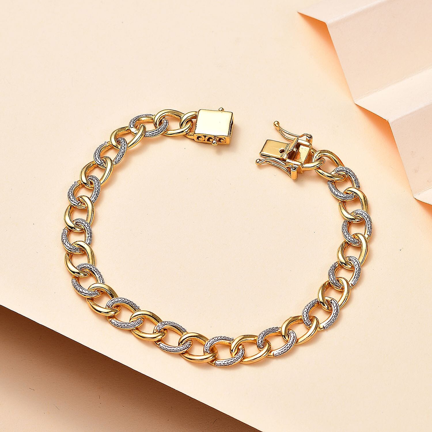 Diamond Curb Chain Bracelet (Size - 7.5)