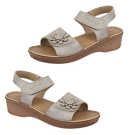 Jo & Joe HIBISCUS Lightweight Touch and Close Fastening Sandal (Size 4) - Taupe