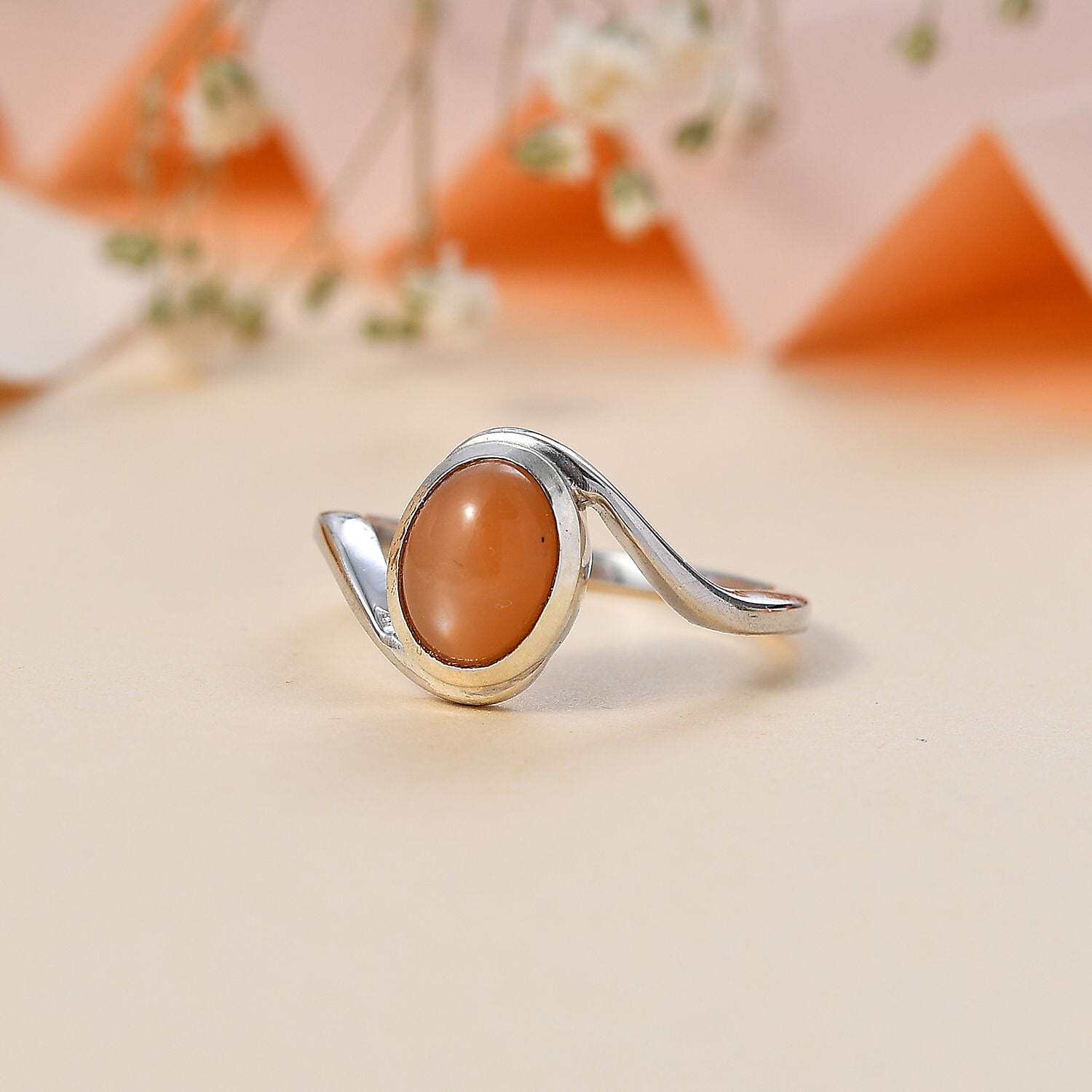 Peach Moonstone Solitaire Ring in Rhodium Overlay Sterling Silver 1.33 Ct