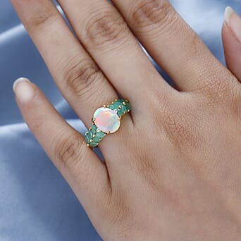 https://tjcuk.sirv.com/Products/77/9/7796357/Ethiopian-Opal-White-Zircon-Zambian-Emerald-Main-Stone-With-Side-Stone_7796357_2.jpg?w=342&h=342