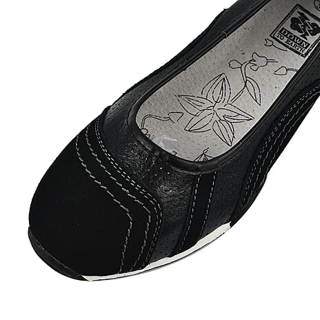 Down to Earth Ladies Leather Ballerina Shoe (Size 4) - Black