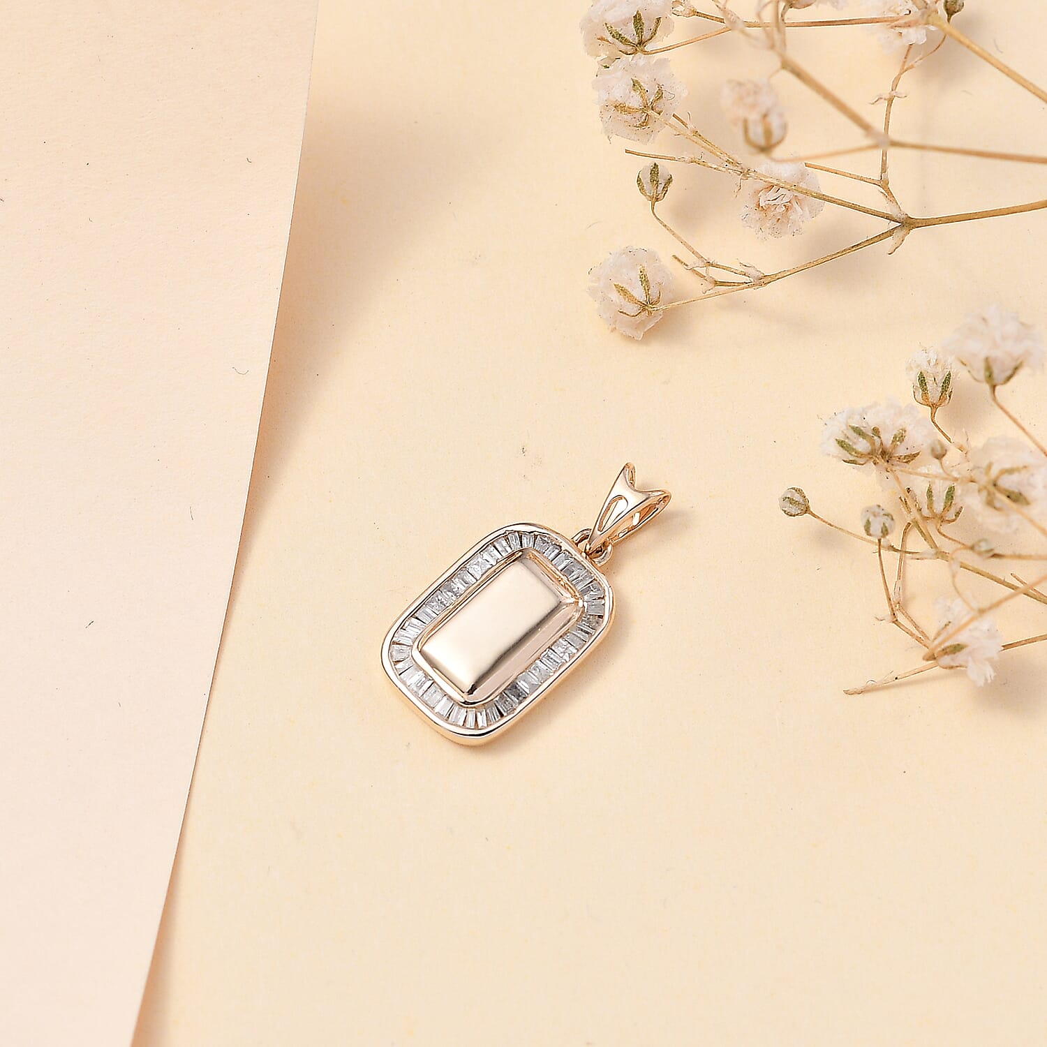 JCK Vegas Close Out Deal- 9K Yellow Gold  Diamond Bar Pendant