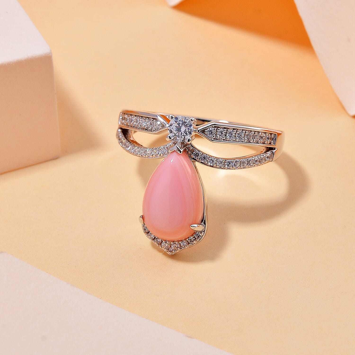 Queen Conch Shell & White Zircon Ring in Rhodium Overlay Sterling Silver 4.04 Ct