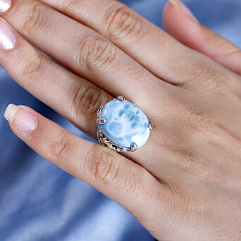https://tjcuk.sirv.com/Products/78/0/7807705/Larimar-Zambian-Emerald-Saddle-Ring-in-rhodium-Sterling-Silver-15-77-c_7807705_2.jpg?w=342&h=342