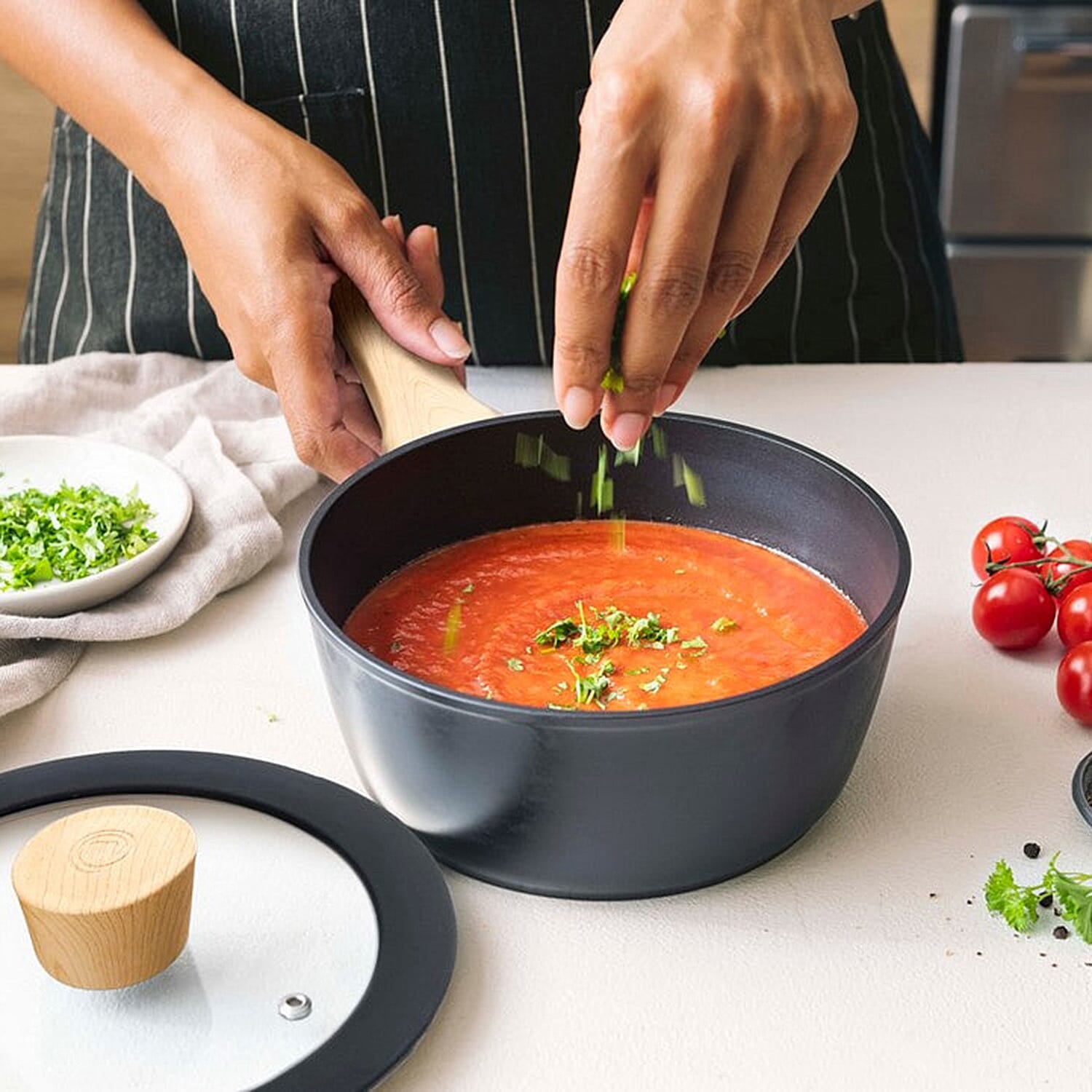 MASTERCHEF SAUCE PAN 18CM WITH LID - Wood Black