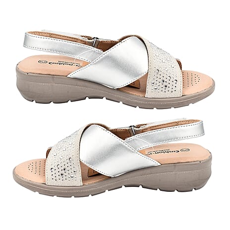Cushion Walk Caroline Embelished Cross Over Sandle (Size 5) - Silver