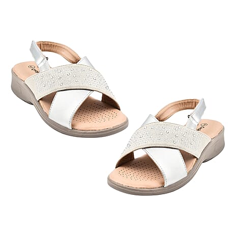 Cushion Walk Caroline Embelished Cross Over Sandle (Size 5) - Silver