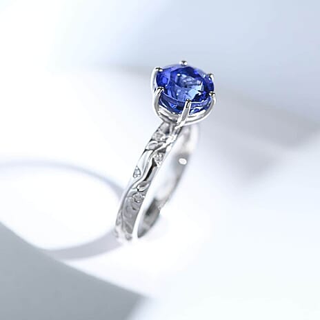 950 Platinum  AAAA  Tanzanite   White Diamond  VS Ring 2.50 ct,  Platinum Wt. 6.24 Gms  2.500  Ct.